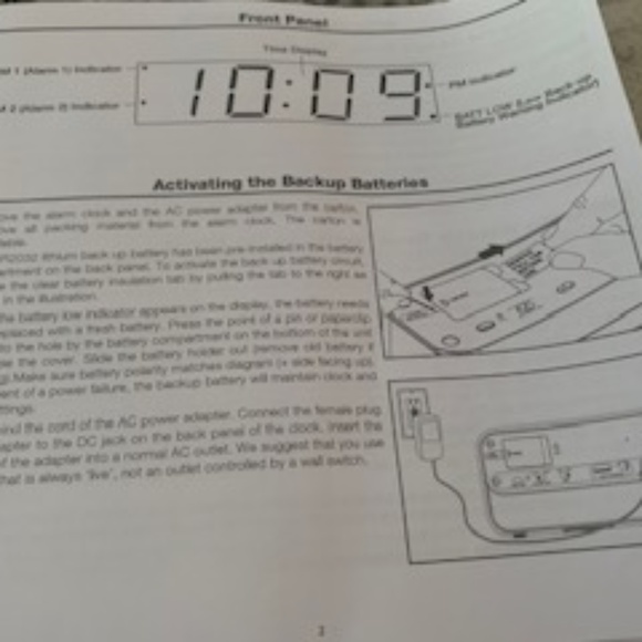 Timex Dual Alarm Clock with USB Charging and Night Light - Black - Picture 4 of 5